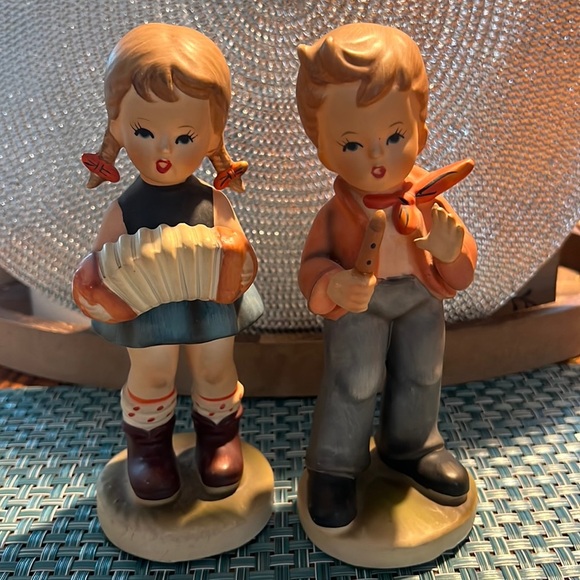 Japan Other - Vintage Hummel-like porcelain figures of boy and girl with musical instruments